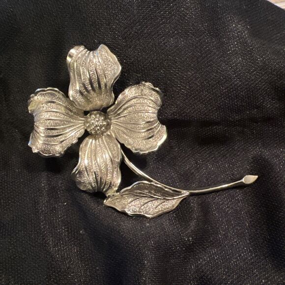 VINTAGE DESIGNER WELLS STERLING SILVER PANSY FLOWER PIN BROOCH - Picture 1 of 6